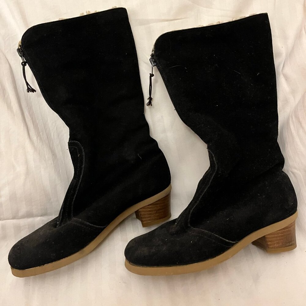 Vintage shearling boots, new soles, size 6